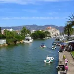 Goldhome - Cristallmar Apartment Empuriabrava